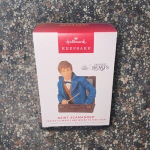 2022 Hallmark  Ornament ~ Fantastic Beasts - "Newt Scamander" ~  NEW